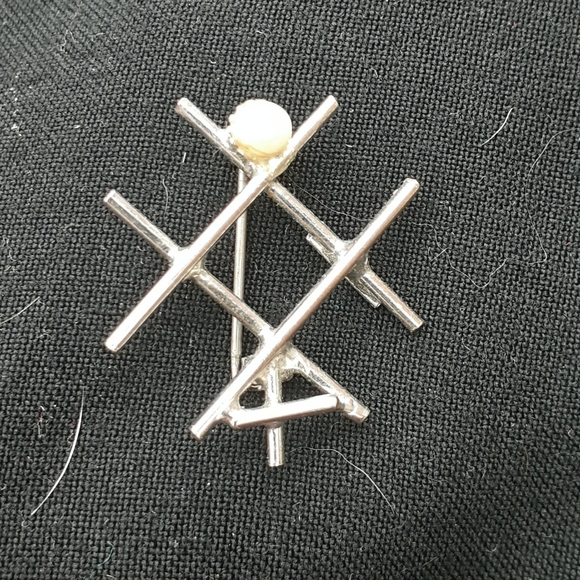 Sterling tic tac toe brooch w/pearl, vintage - Picture 2 of 6